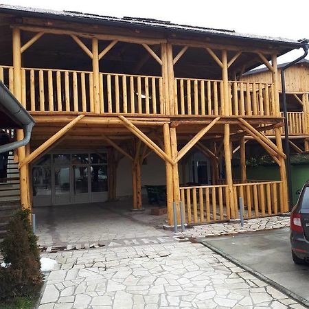 B&B Beli Andjeo Sremska Mitrovica Exterior foto